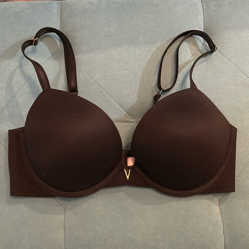 Victoria’s Secret plunge push-up bra black